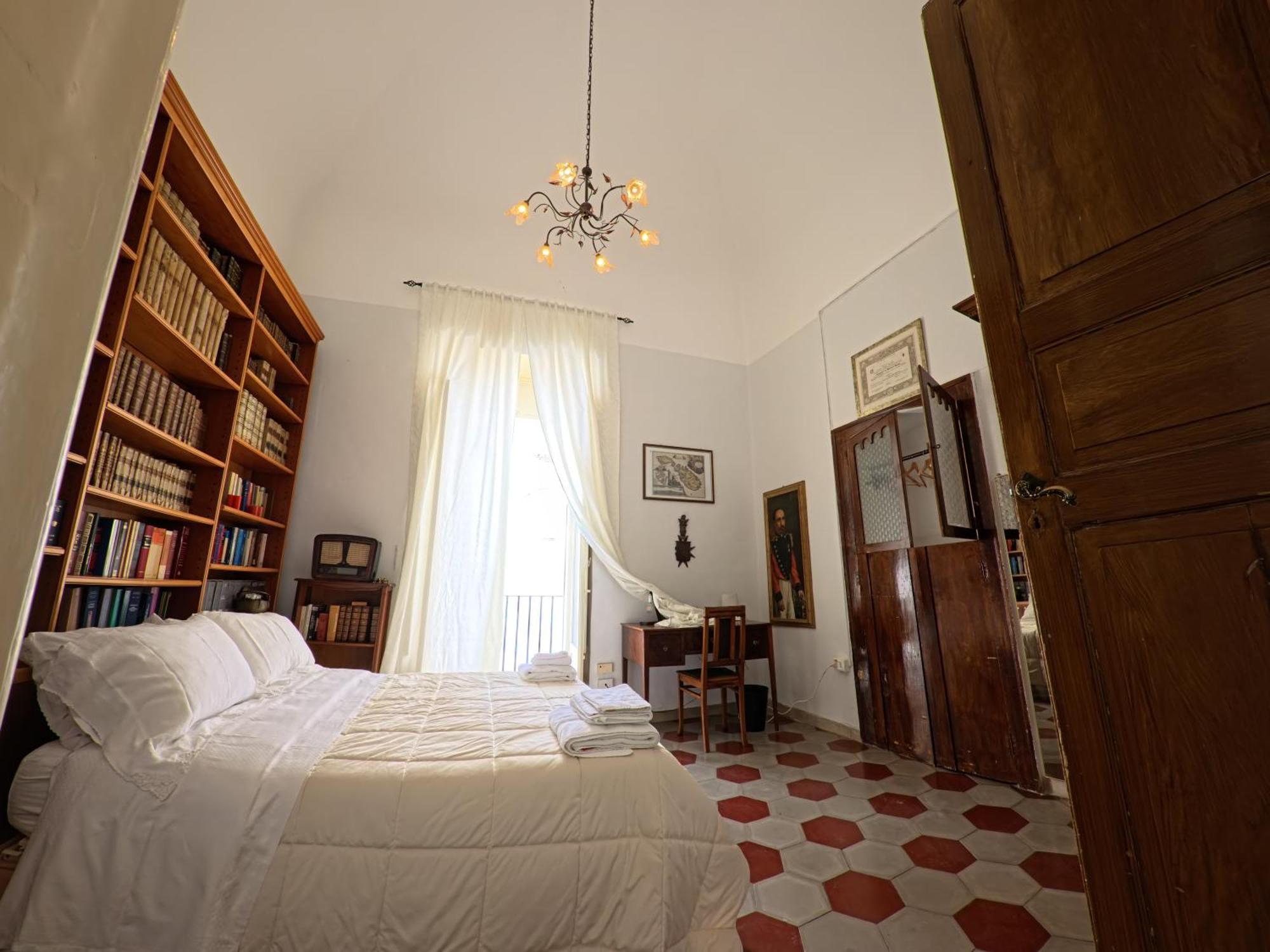 Palazzo Framarino Dei Malatesta - Noble Floor - XIV Century Джовінаццо Екстер'єр фото