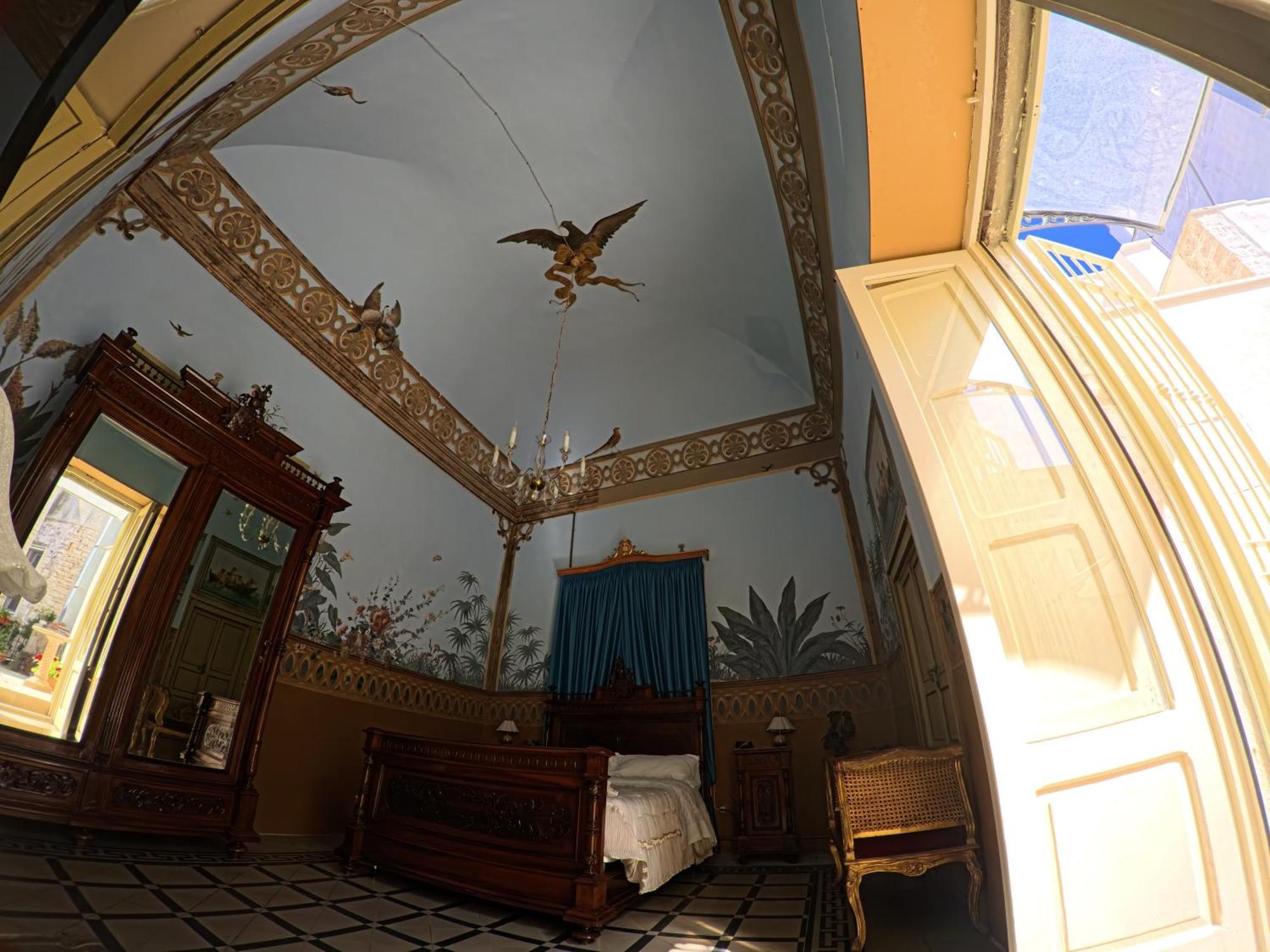 Palazzo Framarino Dei Malatesta - Noble Floor - XIV Century Джовінаццо Екстер'єр фото