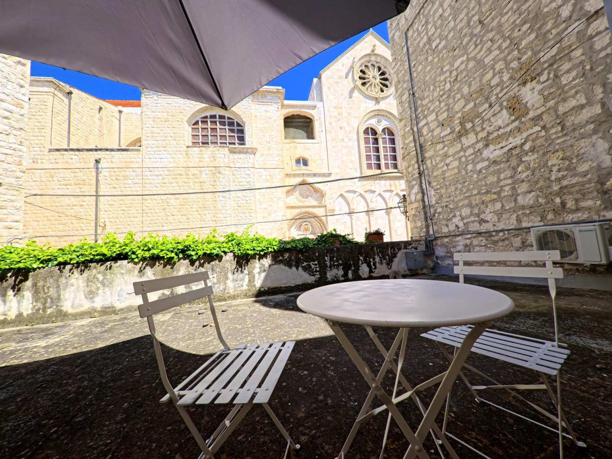 Palazzo Framarino Dei Malatesta - Noble Floor - XIV Century Джовінаццо Екстер'єр фото