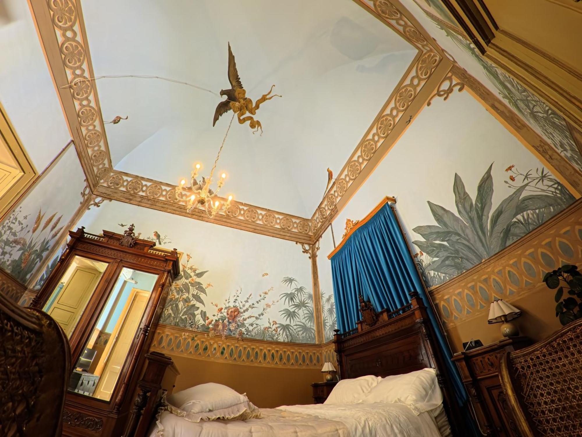 Palazzo Framarino Dei Malatesta - Noble Floor - XIV Century Джовінаццо Екстер'єр фото