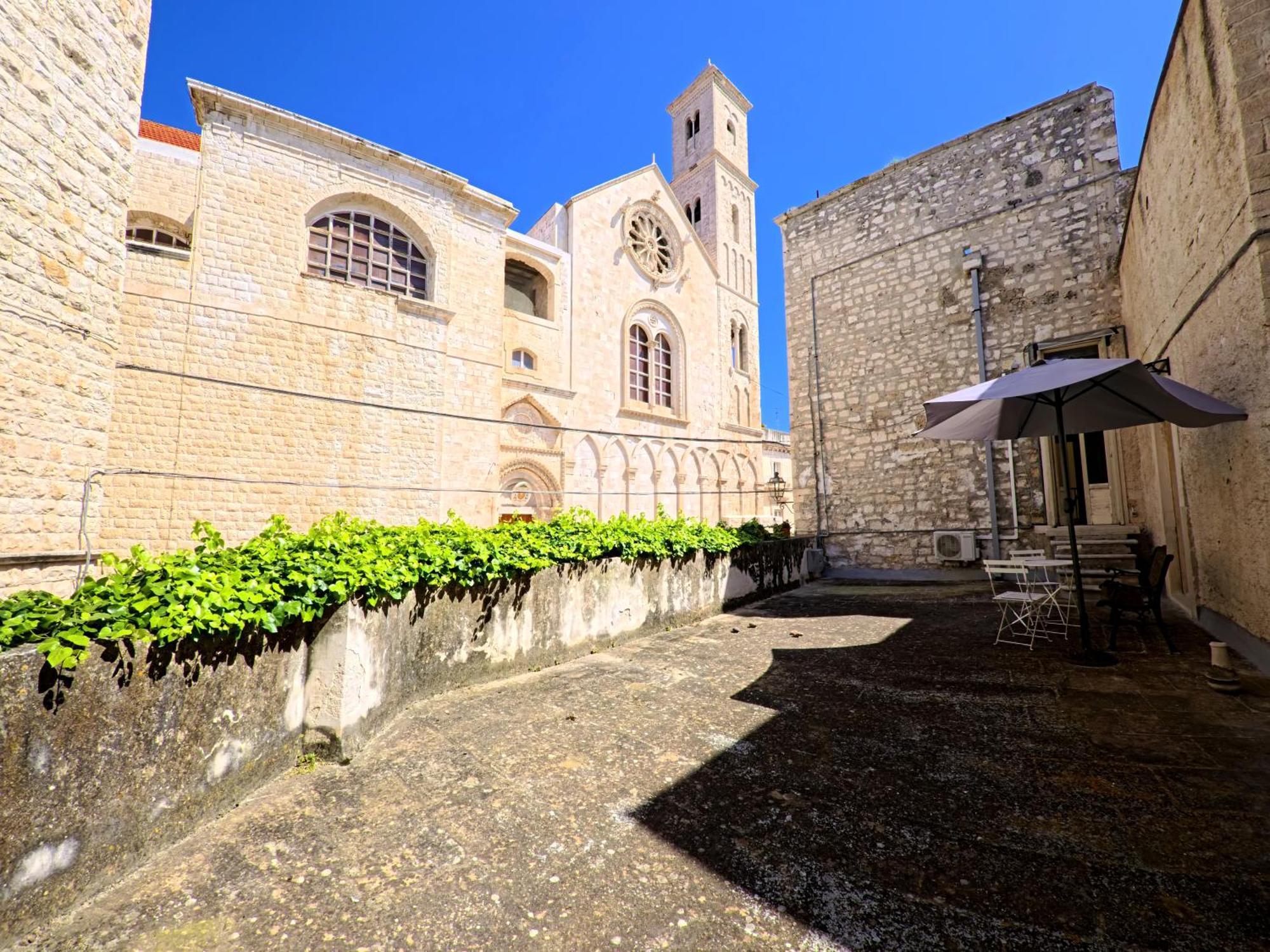 Palazzo Framarino Dei Malatesta - Noble Floor - XIV Century Джовінаццо Екстер'єр фото